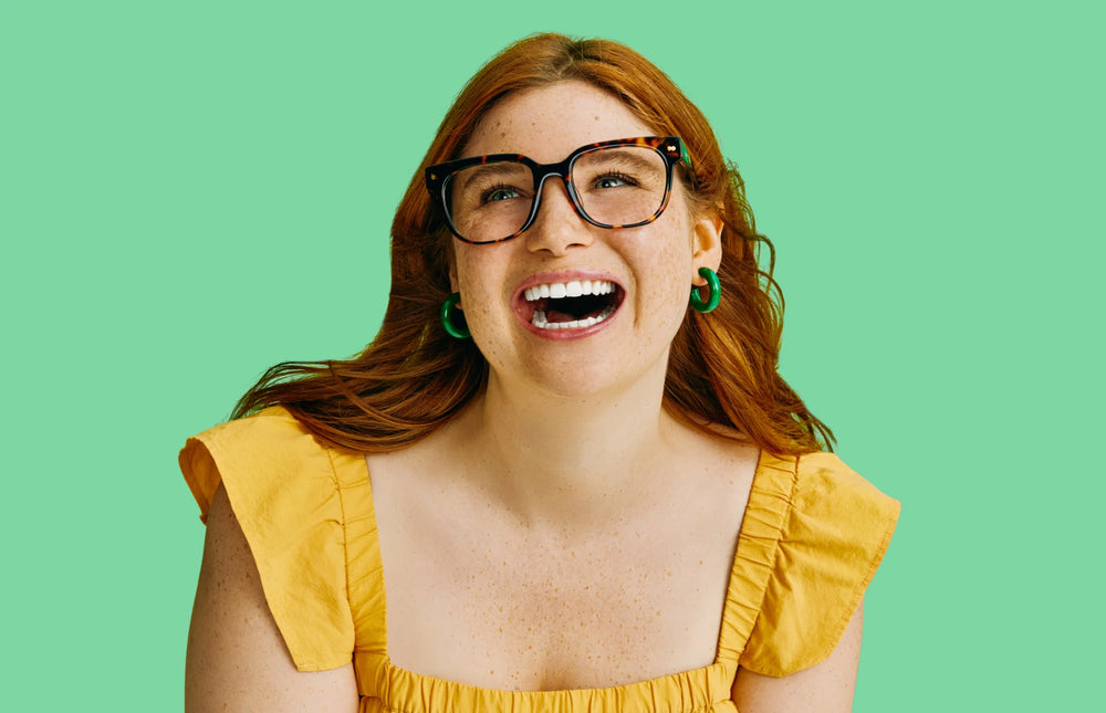 How To Wear Glasses With a Formal Dress: 5 Tips